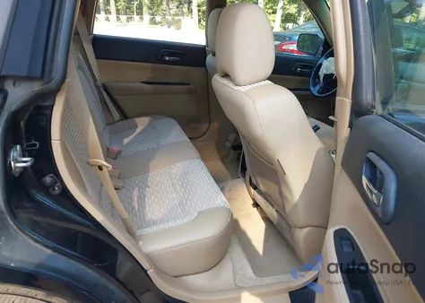 2005 Subaru Forester 2.5Xs from USA, damaged, VIN JF1SG65655H728691